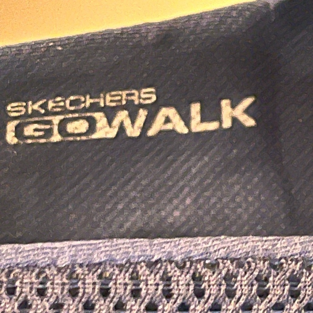 NWT Skechers Navy Slip-On Mens 12.5 Wide Fit Super Comfy GOGA Max Walking Vacay - Picture 8 of 8